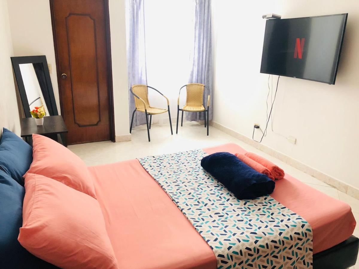 Homestay M&n Alojamiento Es En Un Apto Medellin